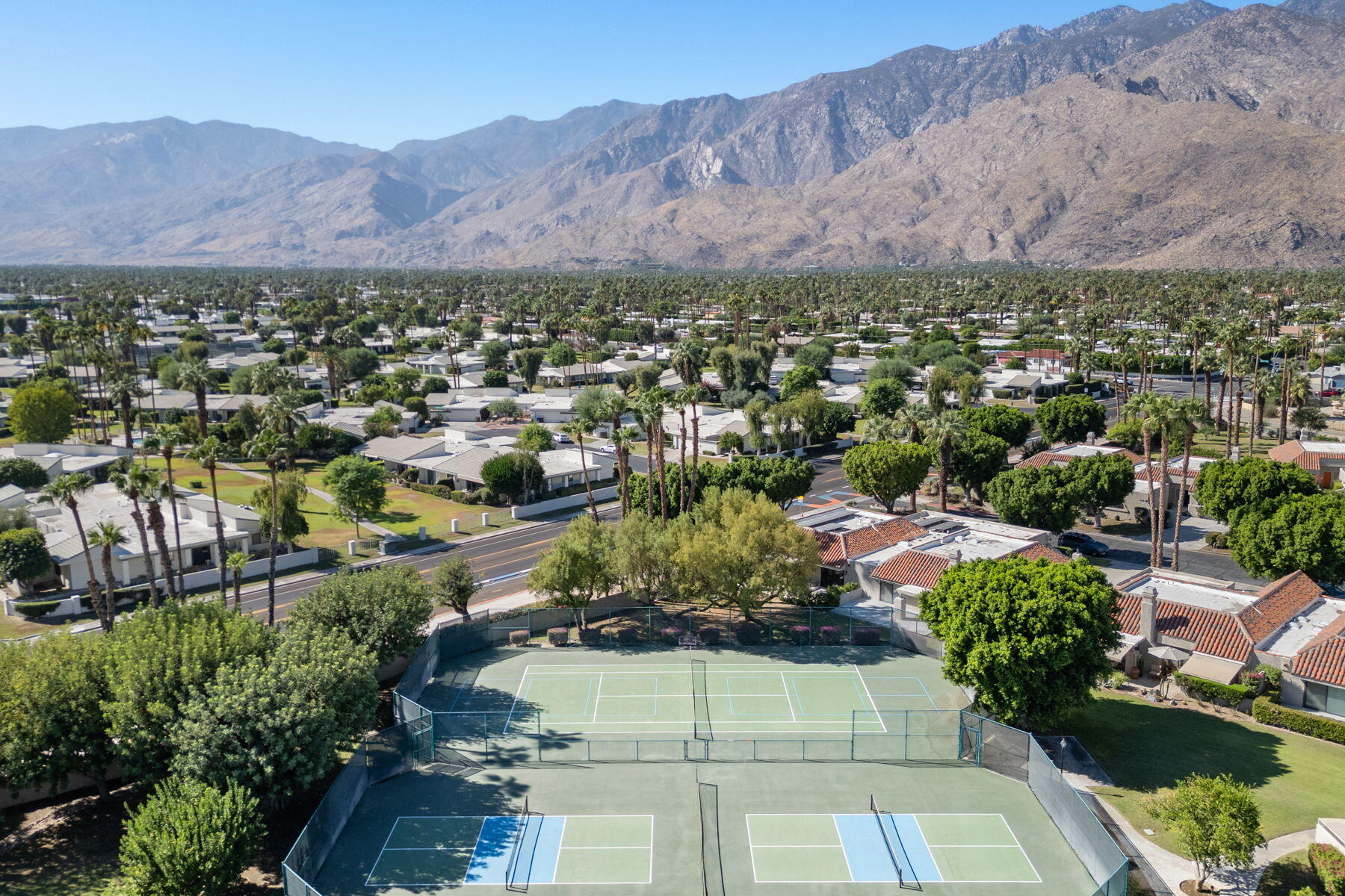 975 St George Circle, Unit B Palm Springs, CA 92264 - Photo 51 of 52 .