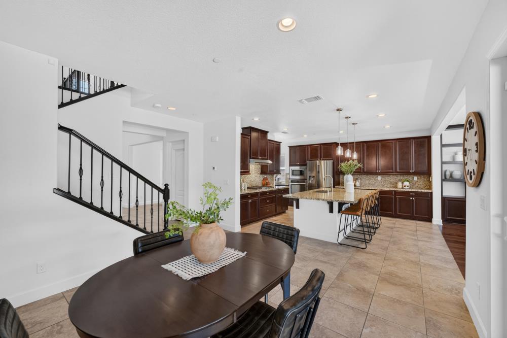 2593 Creek Hollow Road Rocklin, CA 95765 - Photo 15 of 57