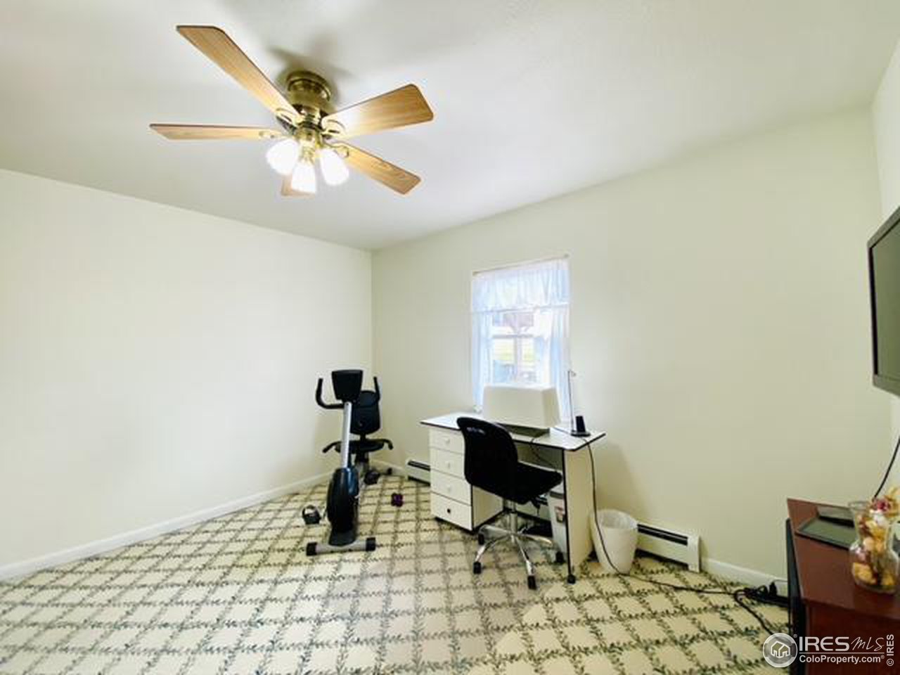 12775 East County Line Road Longmont, CO 80504 - Photo 17 of 40