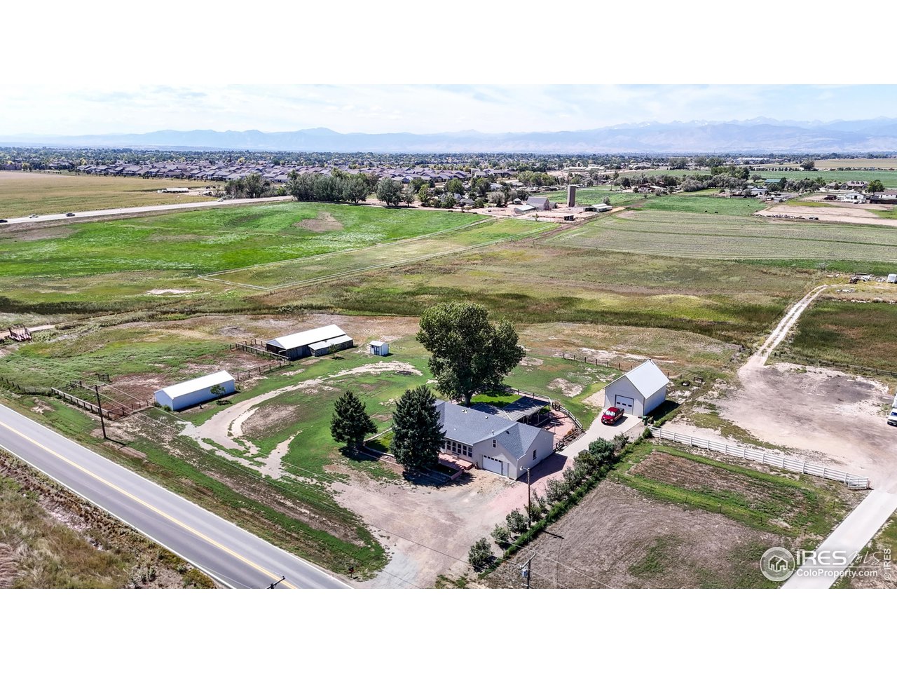 12775 East County Line Road Longmont, CO 80504 - Photo 2 of 40 a picture of a city view and an ocean view
