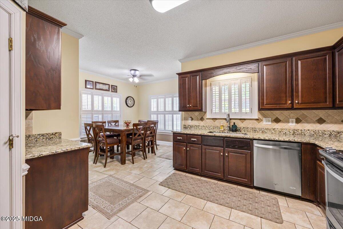 153 Spruce Lane Gray, GA 31032 - Photo 8 of 36 07-W7A8935