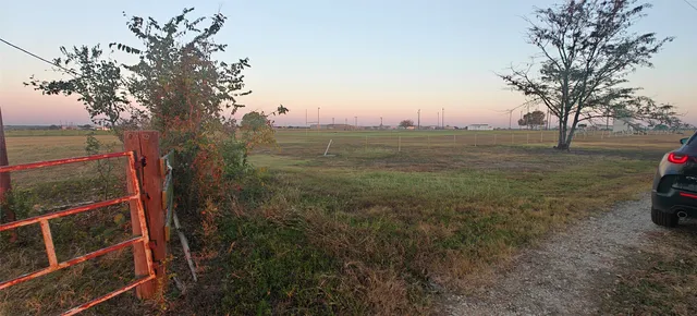 $2,100,000 | 321 Veteran's Memorial Drive, Navasota, TX 77868