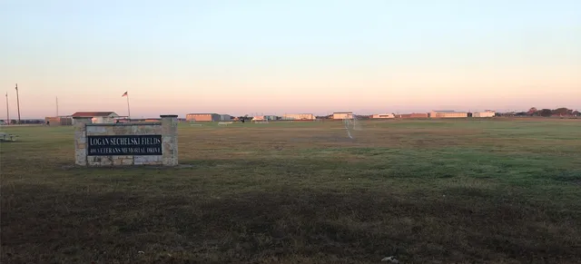 $2,100,000 | 321 Veteran's Memorial Drive, Navasota, TX 77868