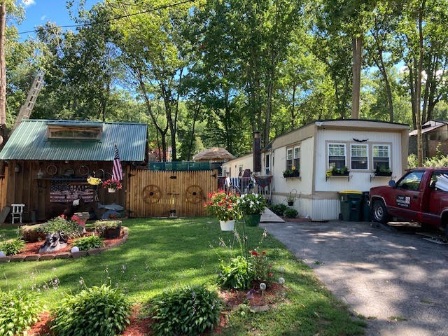 11 Woodridge Road Burrillville, RI 02839 - Photo 1 of 13