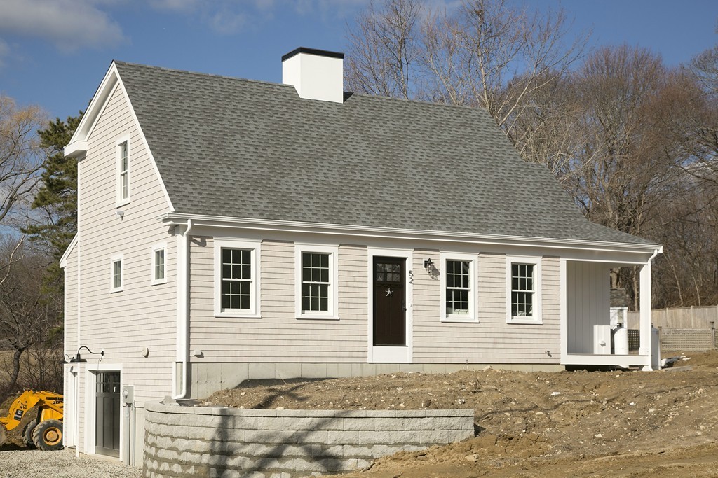 52 Bay Road Duxbury, MA 02332 - Photo 1 of 20 Gallery Image 1