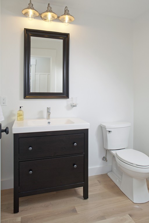 52 Bay Road Duxbury, MA 02332 - Photo 7 of 20 Gallery Image 7
