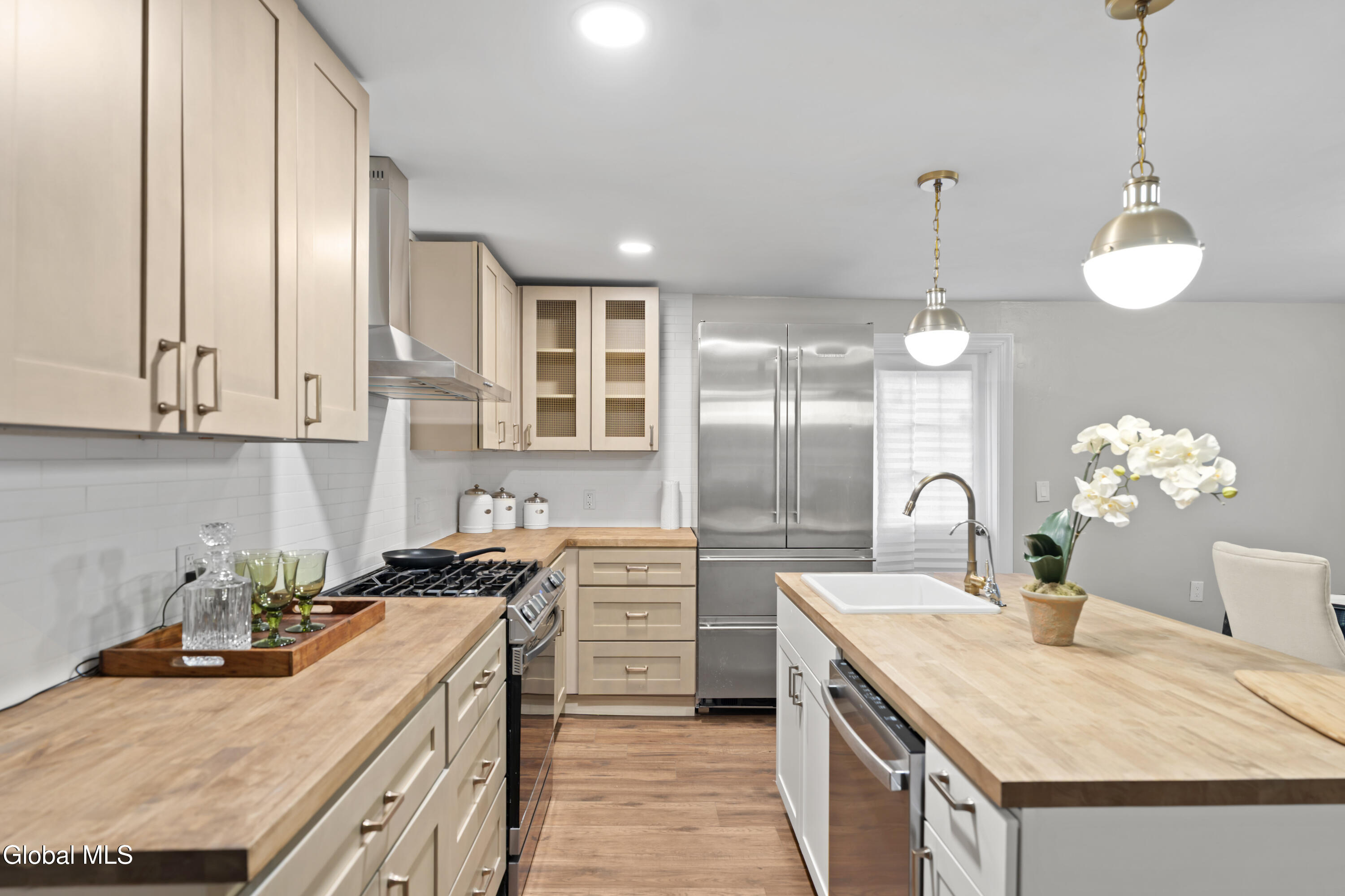 840 River Street Troy, NY 12180 - Photo 16 of 36 DSC01957