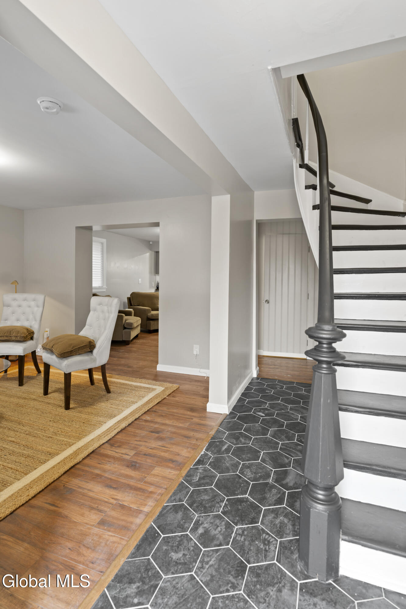 840 River Street Troy, NY 12180 - Photo 7 of 36 DSC01921