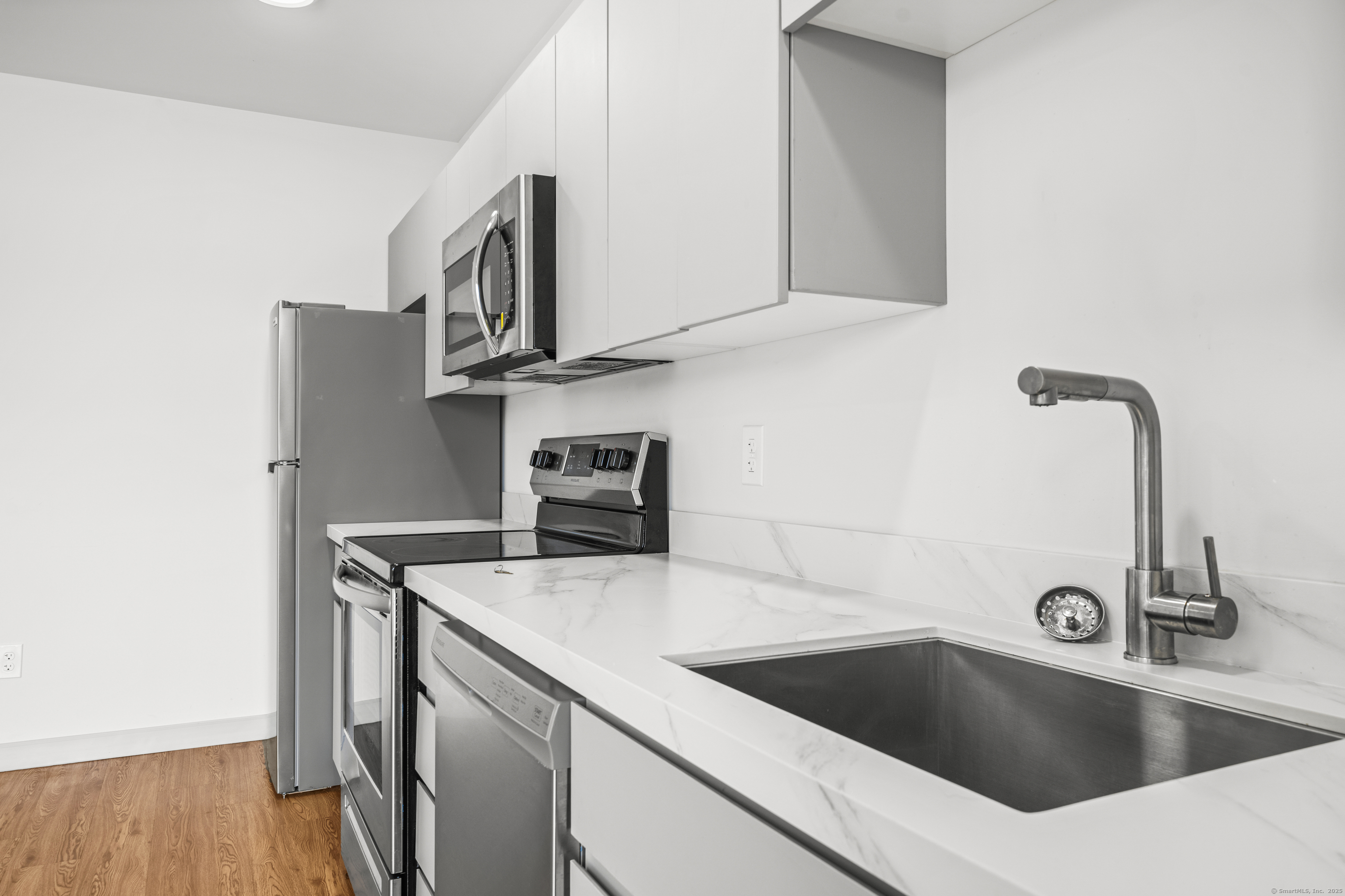 158 Main Street Ansonia, CT 06401 - Photo 11 of 20