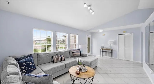 $2,600 | 3107 Southwest 15th Avenue, Cape Coral, FL 33914