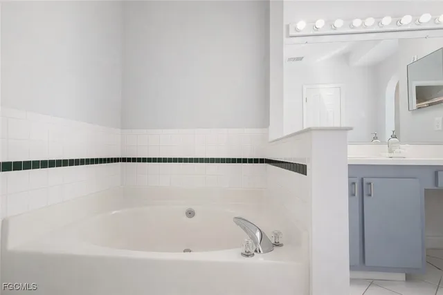 $2,500 | 3107 Southwest 15th Avenue, Cape Coral, FL 33914