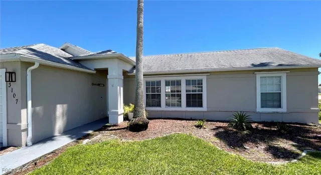 $2,600 | 3107 Southwest 15th Avenue, Cape Coral, FL 33914
