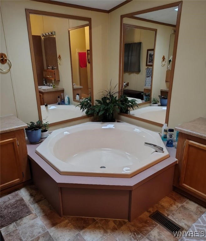 1186 Vinewood Drive Lockport Town, NY 14094 - Photo 15 of 23 Ensuite bath includes large soaking tub