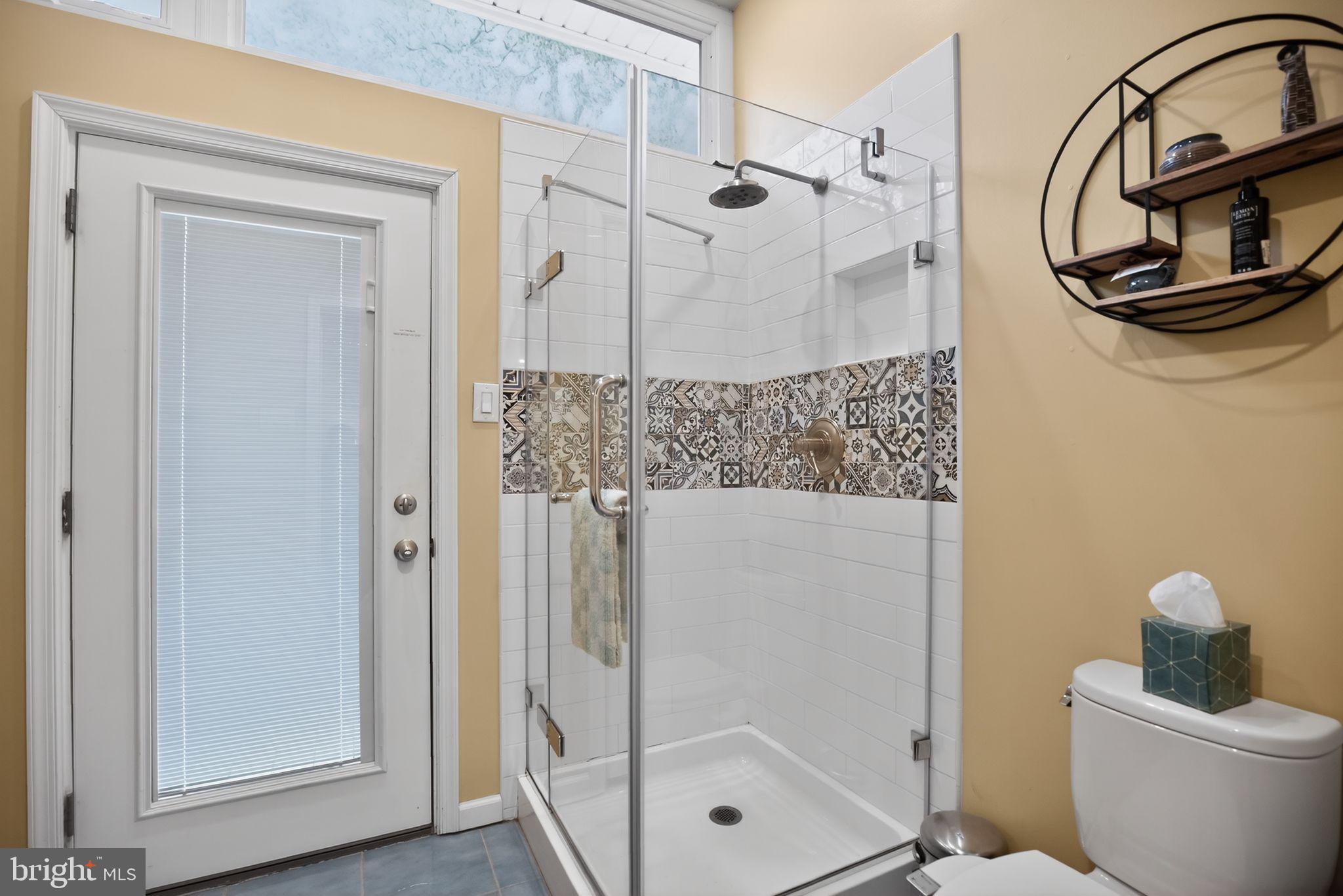 8309 MacArthur Road Glenside, PA 19038 - Photo 20 of 36 Primary bathroom