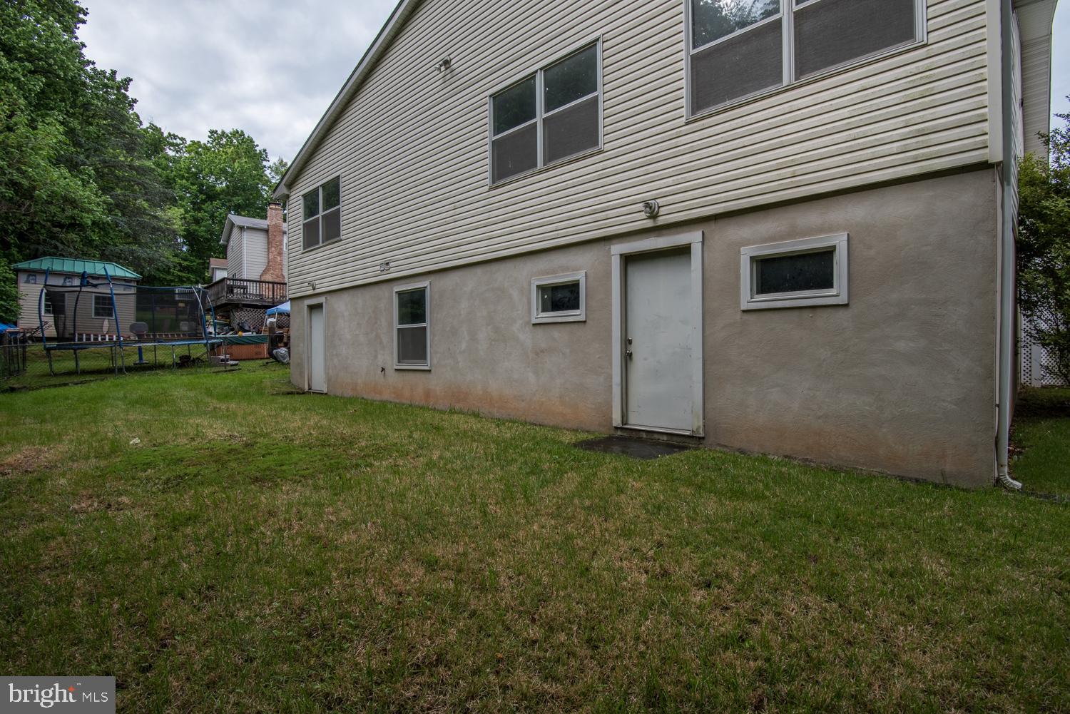 12702 North Point Lane Laurel, MD 20708 - Photo 40 of 42 Exterior Rear