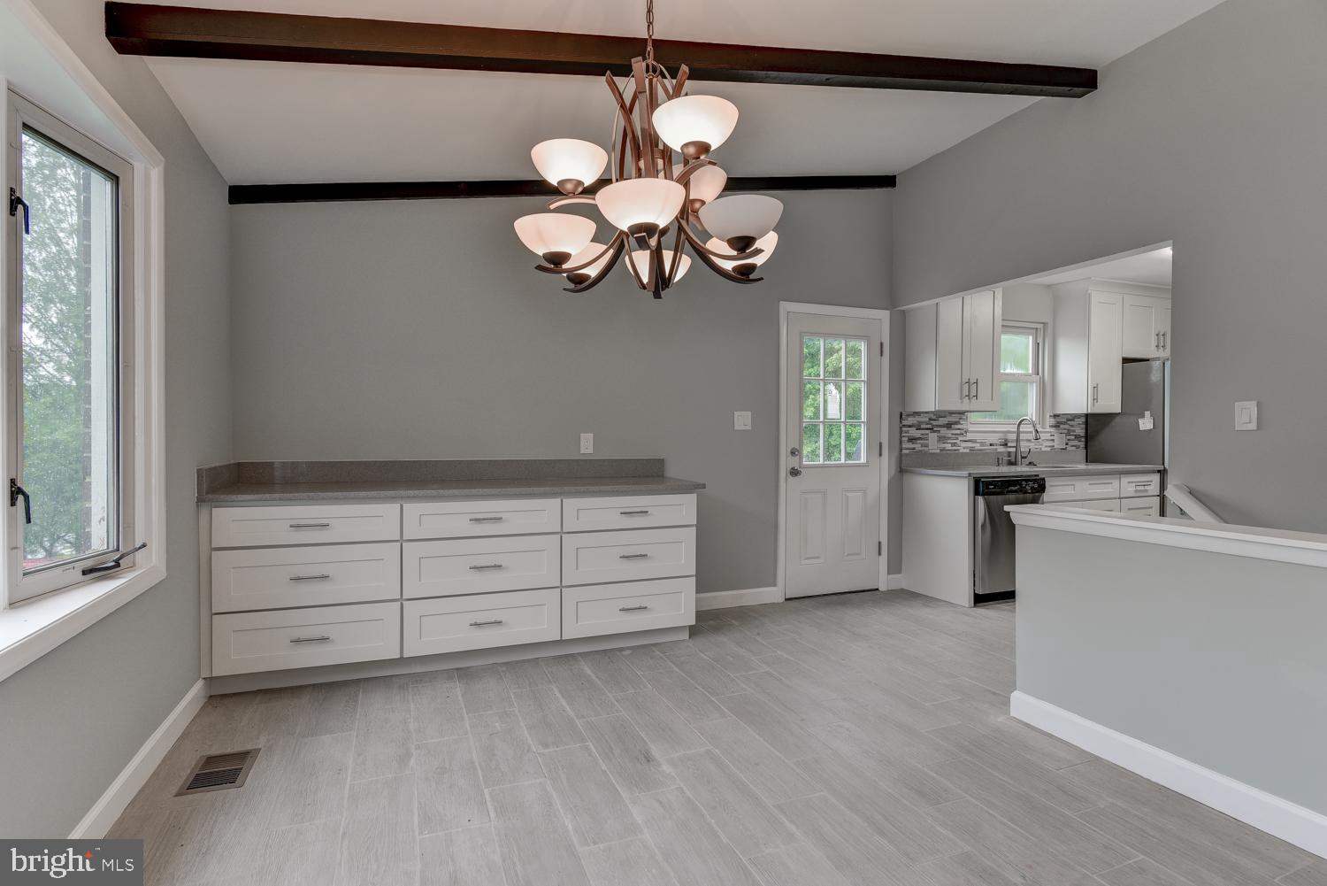 12702 North Point Lane Laurel, MD 20708 - Photo 6 of 42 Kitchen Eat In Area