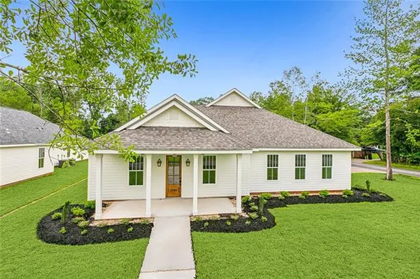 $599,000 | 2246 Caroline Street, Mandeville, LA 70448