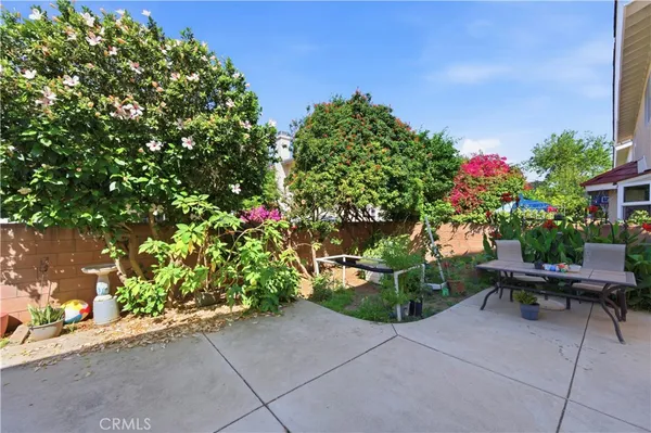 $940,000 | 16711 Parthenia Street, Unit 2, North Hills, CA 91343