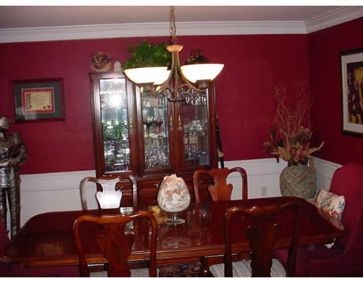 7 Oscars Way Maynard, MA 01754 - Photo 3 of 10 Gallery Image 3