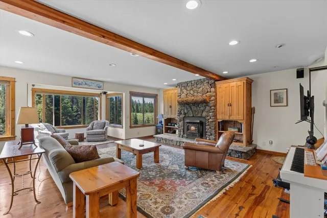 $1,500,000 | 31405 Cr 64 Road, Unit COUNTY, Clark, CO 80428