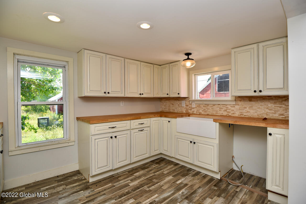 3301 Birchton Road Milton, NY 12020 - Photo 27 of 68 8