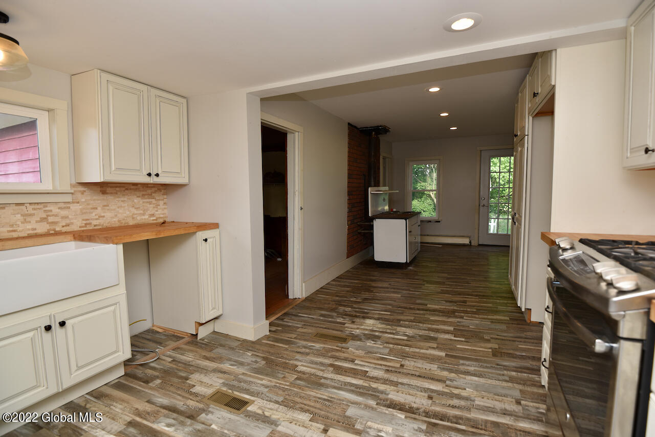 3301 Birchton Road Milton, NY 12020 - Photo 31 of 68 12