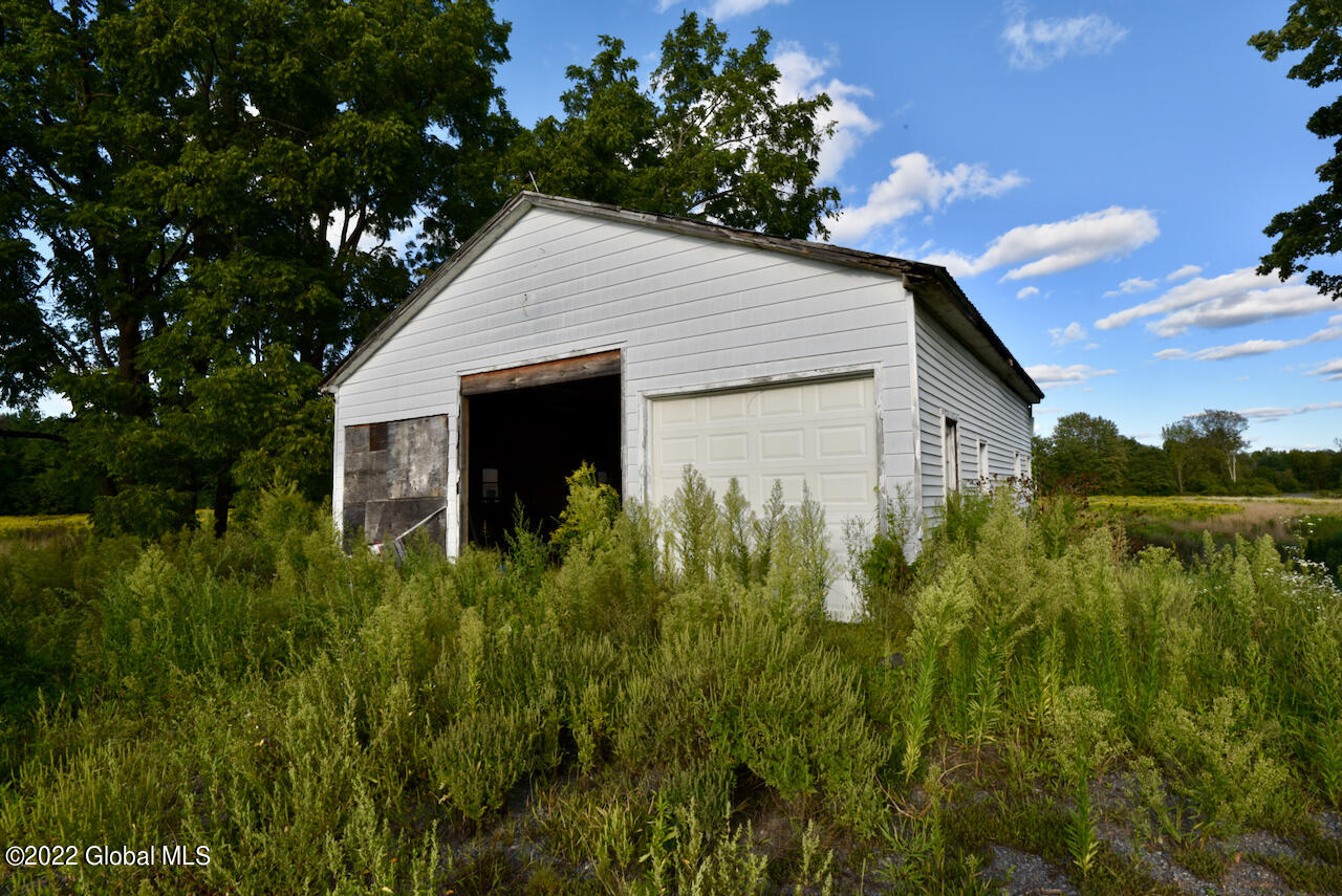 3301 Birchton Road Milton, NY 12020 - Photo 59 of 68 42