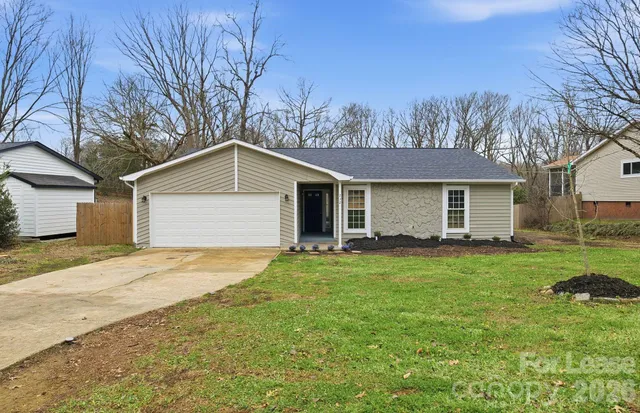 $2,190 | 232 Vista Grande Circle, Charlotte, NC 28226