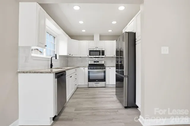 $2,190 | 232 Vista Grande Circle, Charlotte, NC 28226