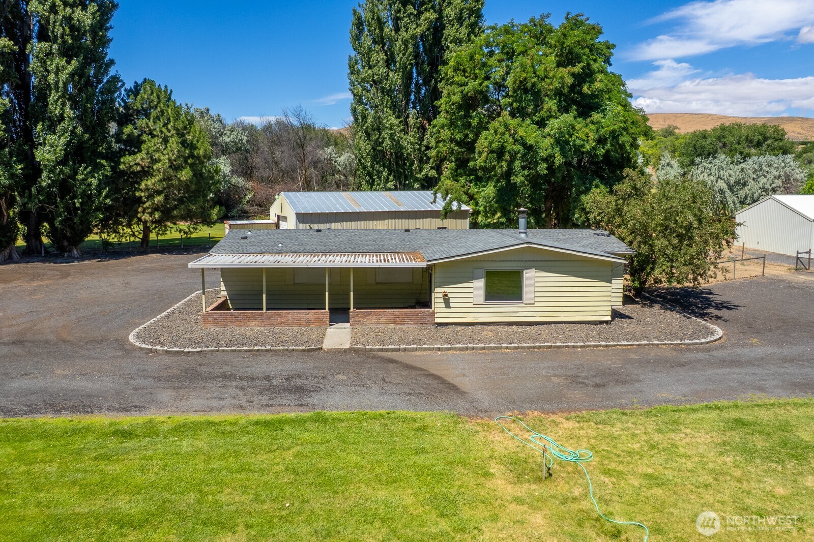 2399 Basin Street Southwest Ephrata, WA 98823 - Photo 2 of 40