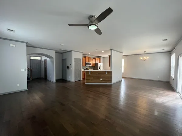 $2,650 | 242 Medford Drive, Summerville, SC 29485