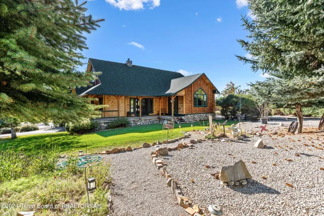$1,149,000 | 507 West Elkhorn Drive, Star Valley Ranch, WY 83127