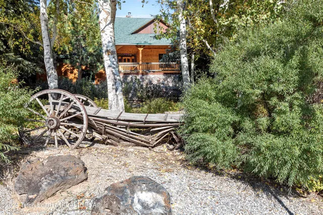 $1,149,000 | 507 West Elkhorn Drive, Star Valley Ranch, WY 83127