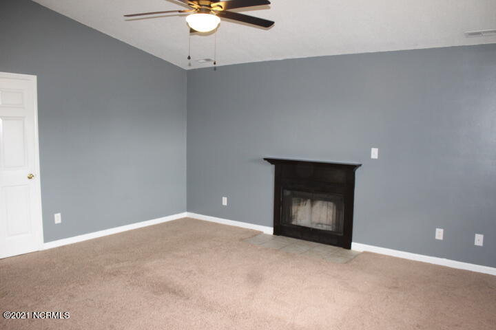 110 Foxtrail Drive Hubert, NC 28539 - Photo 4 of 17 IMG_3692