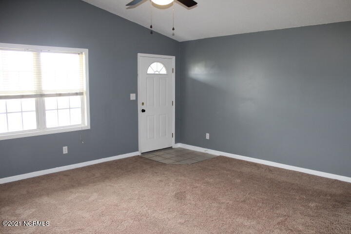 110 Foxtrail Drive Hubert, NC 28539 - Photo 5 of 17 IMG_3697