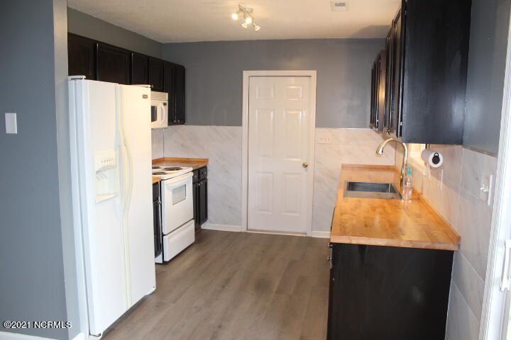 110 Foxtrail Drive Hubert, NC 28539 - Photo 7 of 17 IMG_3690