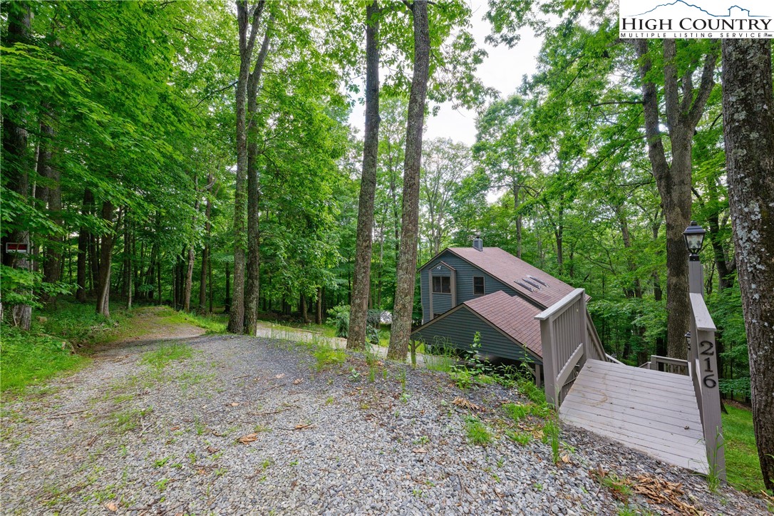 216 Cane Road Boone, NC 28607 - Photo 5 of 46