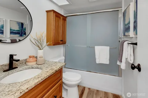$369,950 | 8642 164th Avenue Northeast, Unit B204, Redmond, WA 98052