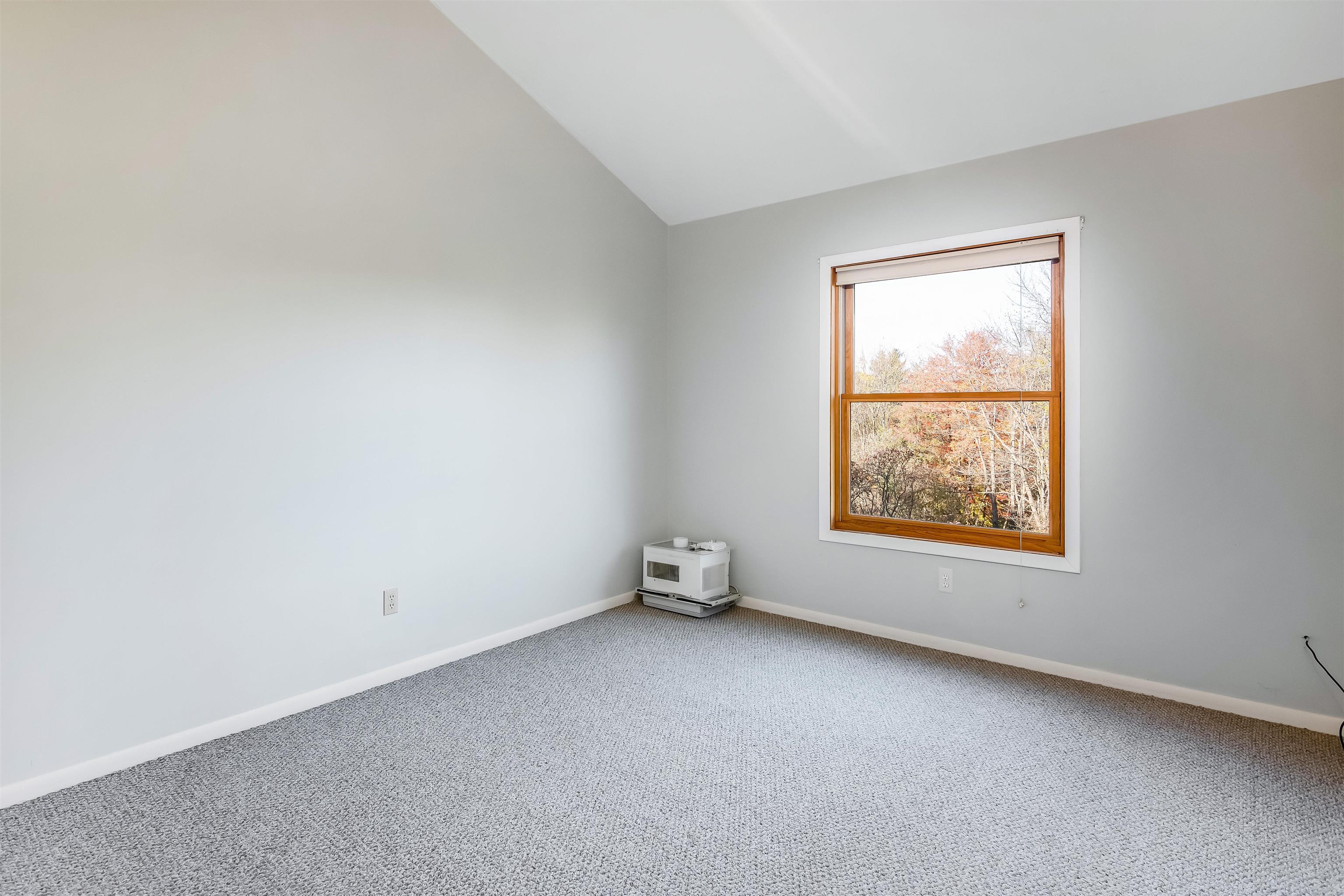 84 Bay Road Shelburne, VT 05482 - Photo 27 of 40 Gallery Image 27