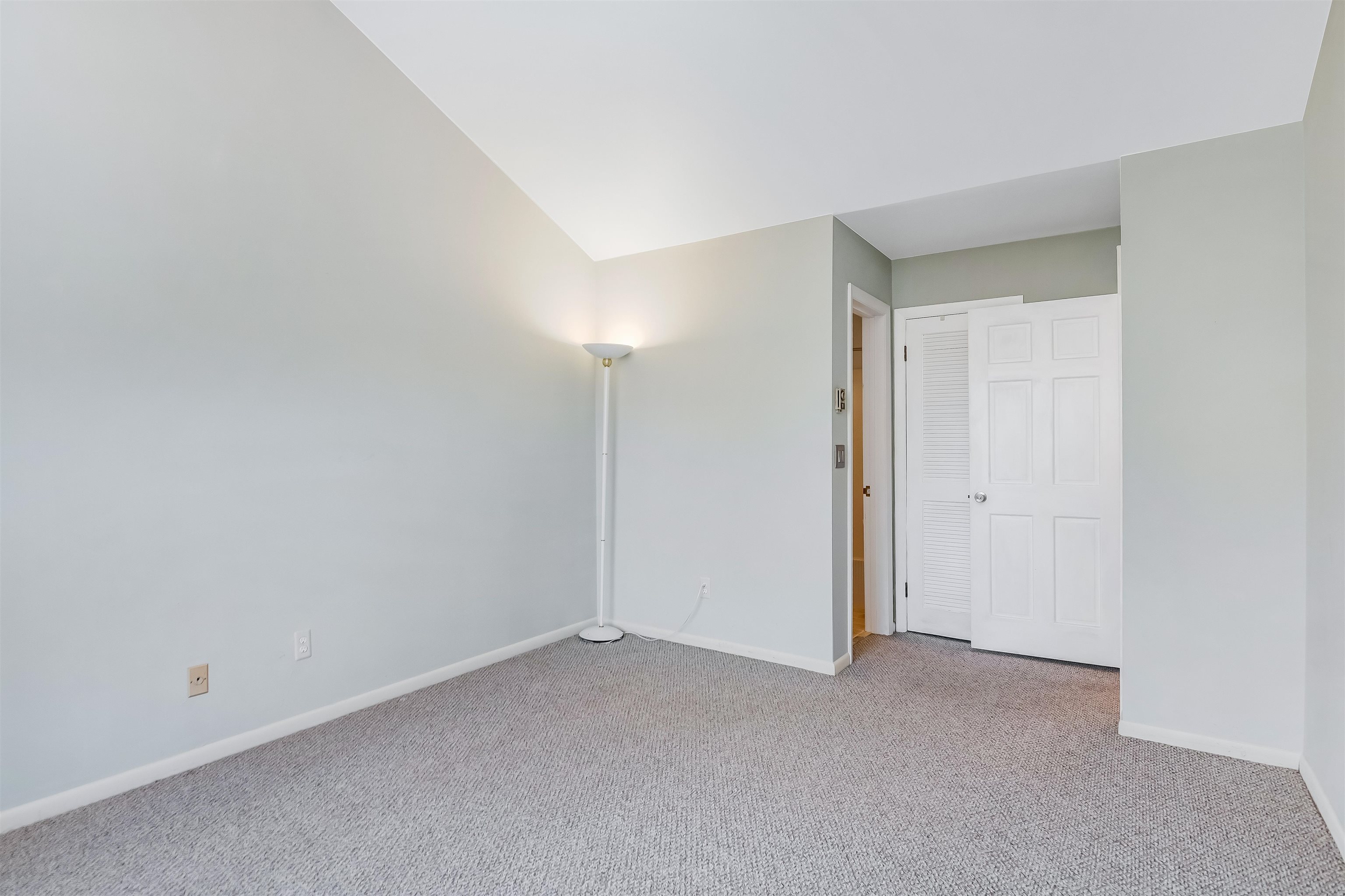 84 Bay Road Shelburne, VT 05482 - Photo 28 of 40 Gallery Image 28
