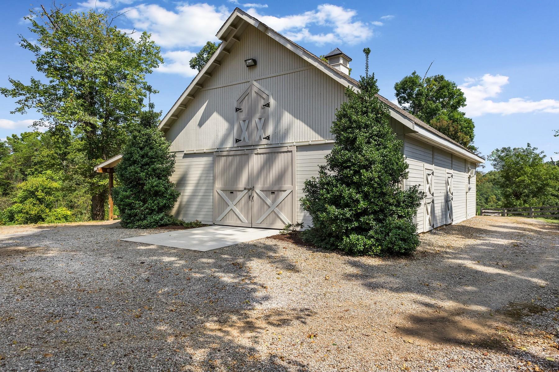 8519 Neubert Springs Road Knoxville, TN 37920 - Photo 3 of 22 3_85196368