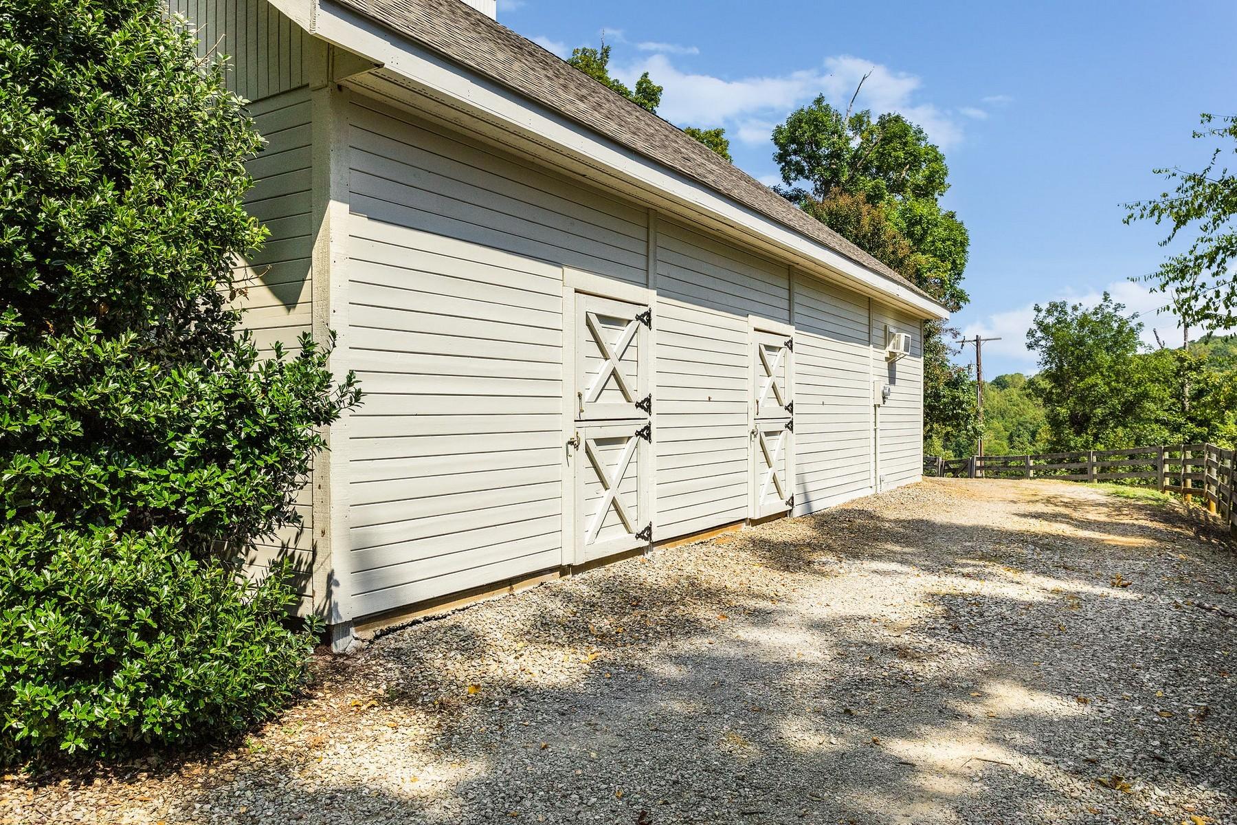 8519 Neubert Springs Road Knoxville, TN 37920 - Photo 4 of 22 4_85196413