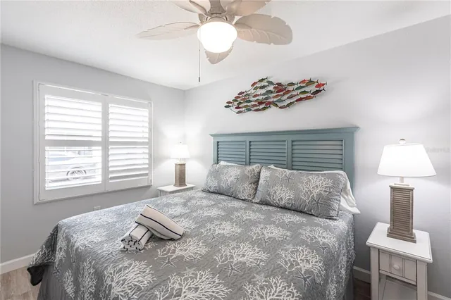 $5,970 | 6020 Midnight Pass Road, Unit 30, Sarasota, FL 34242