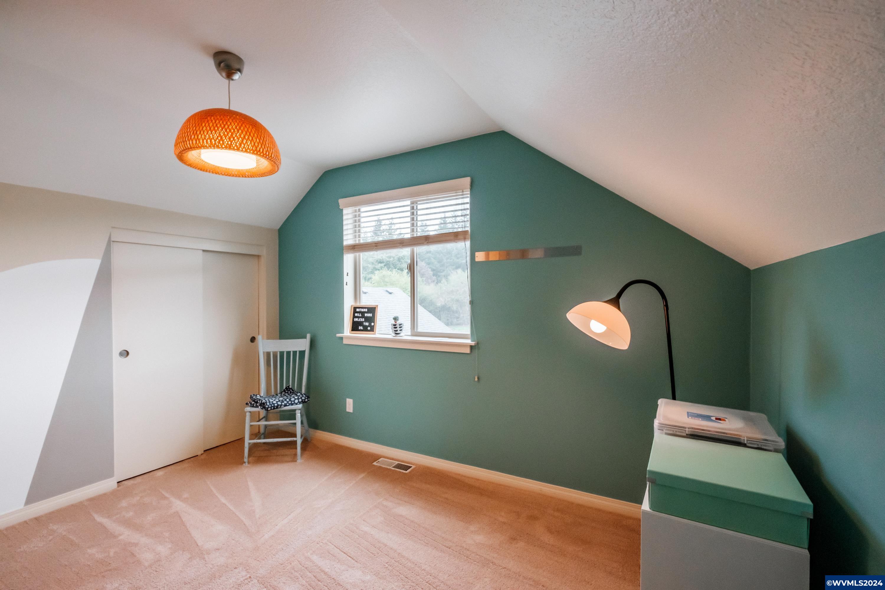 3087 Northwest Flame Tree Lane Albany, OR 97321 - Photo 35 of 39