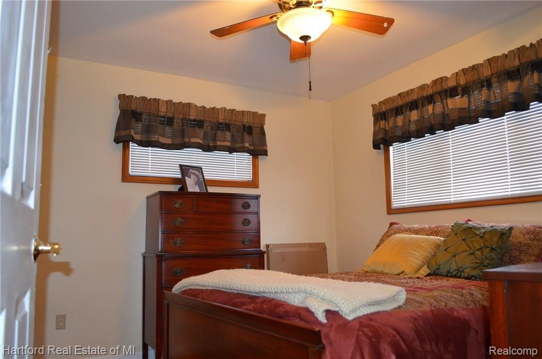 28158 Hawberry Road Farmington, MI 48331 - Photo 23 of 33 Hawberry19.JPG