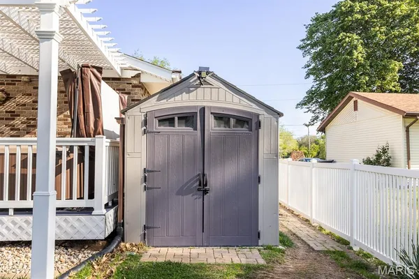 $279,000 | 406 Elm Street, Mascoutah, IL 62258