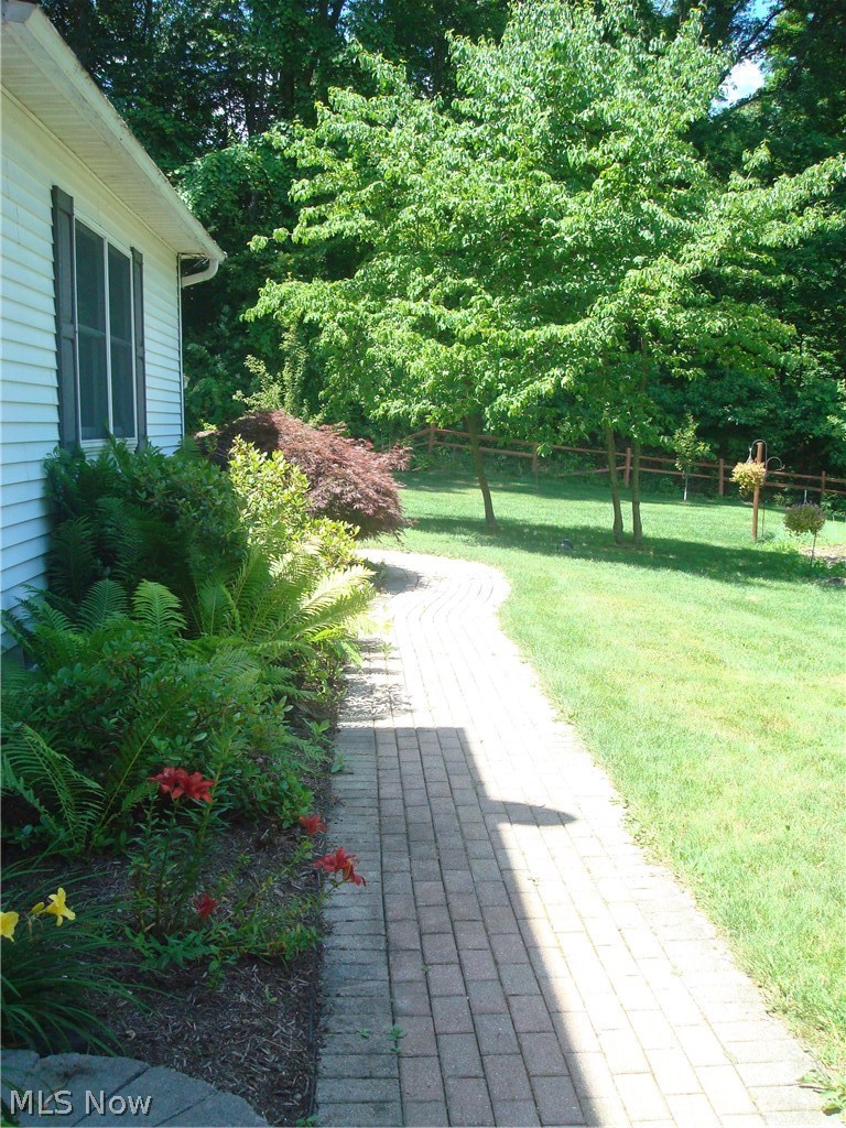 1733 Johns Road Clinton, OH 44216 - Photo 8 of 32