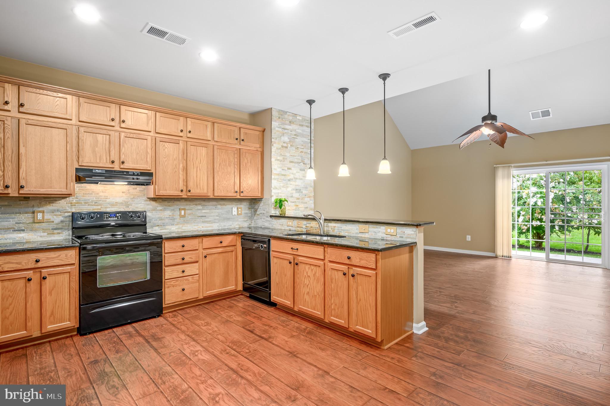 44348 Sunset Maple Drive Ashburn, VA 20147 - Photo 12 of 34