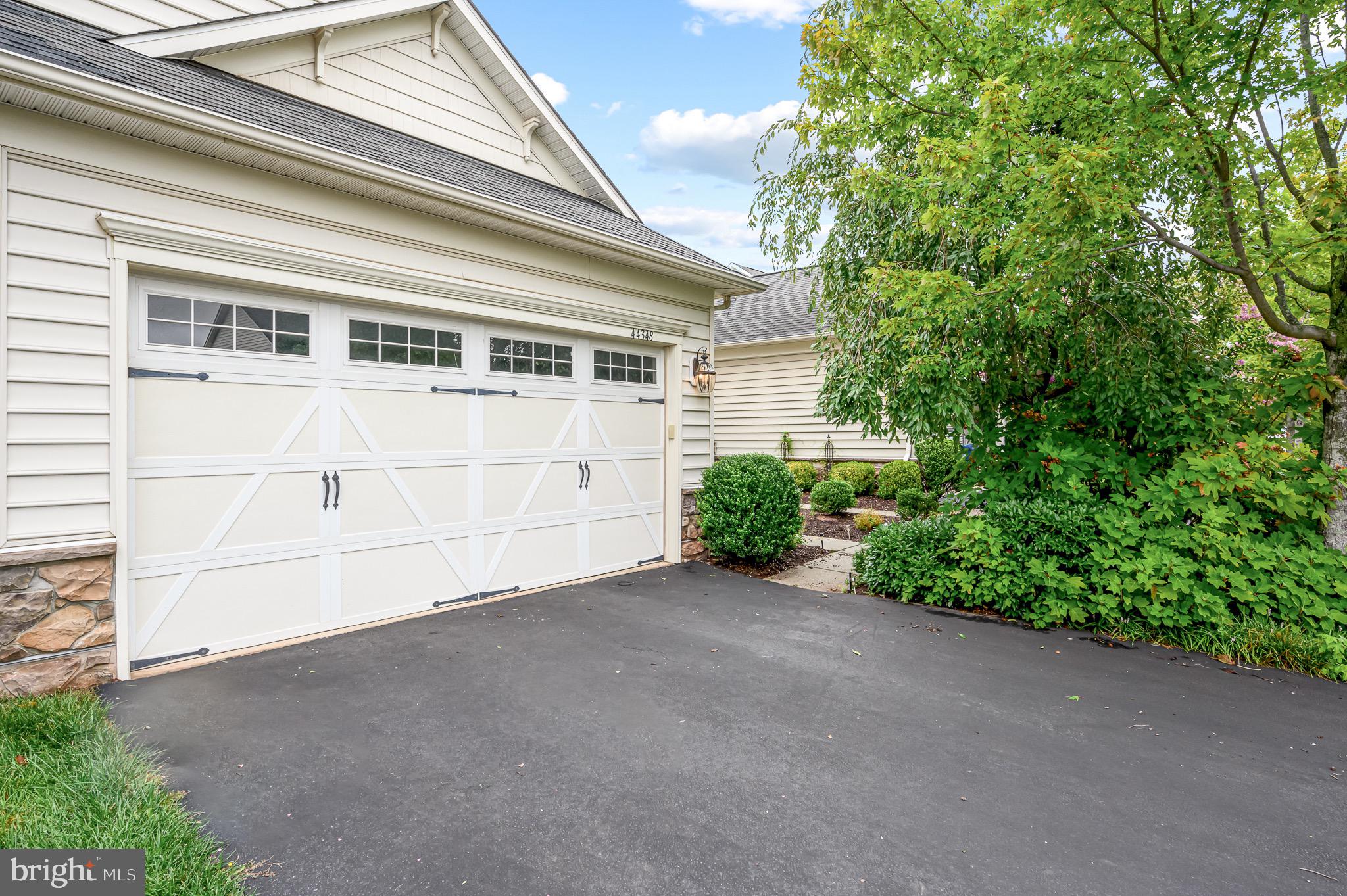 44348 Sunset Maple Drive Ashburn, VA 20147 - Photo 3 of 34