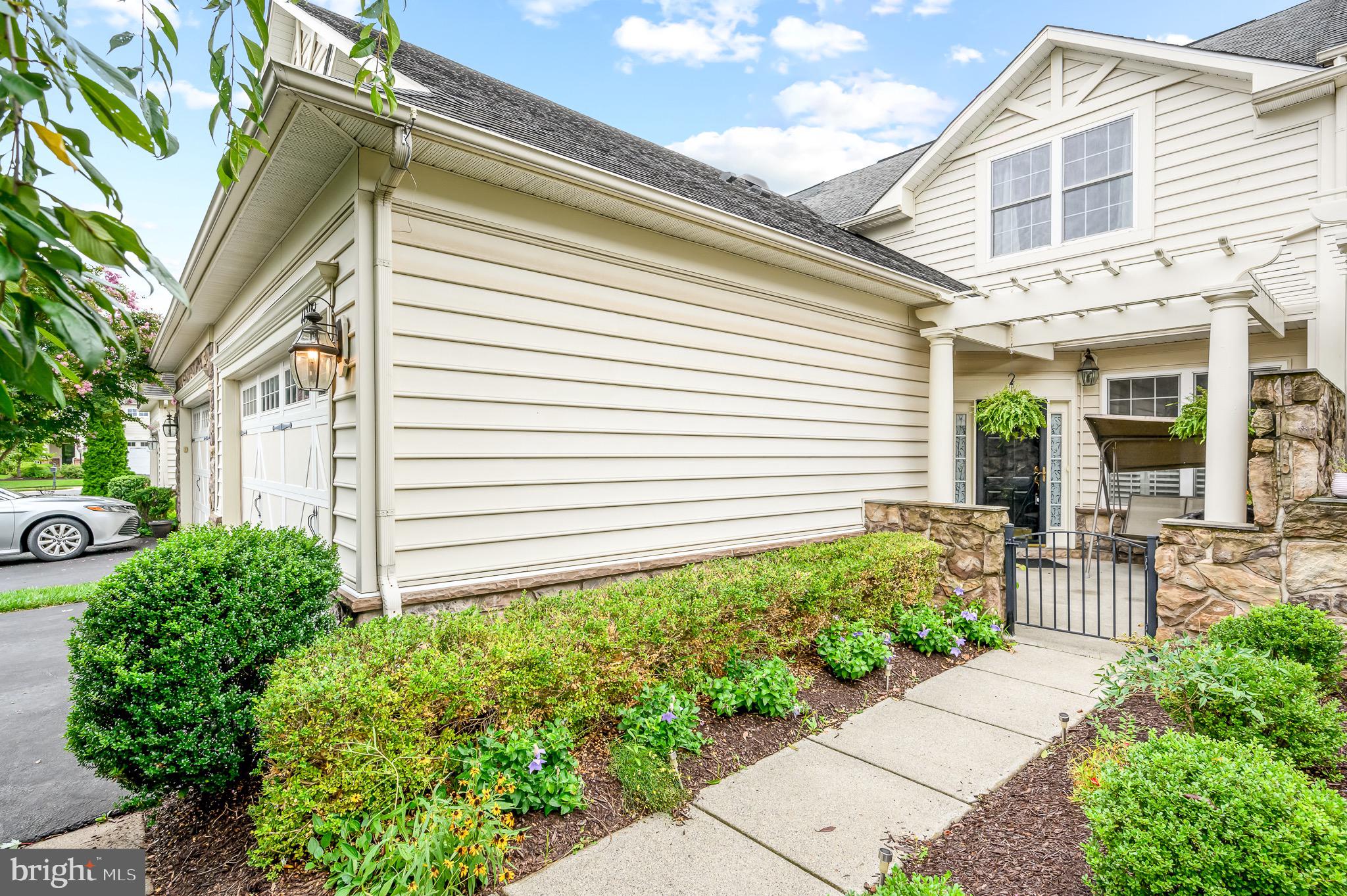 44348 Sunset Maple Drive Ashburn, VA 20147 - Photo 4 of 34